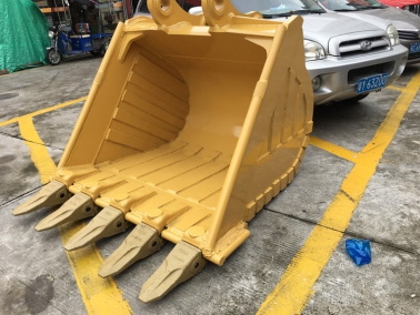 鑛山(shan)型(xing)挖(wa)鬭(dou)