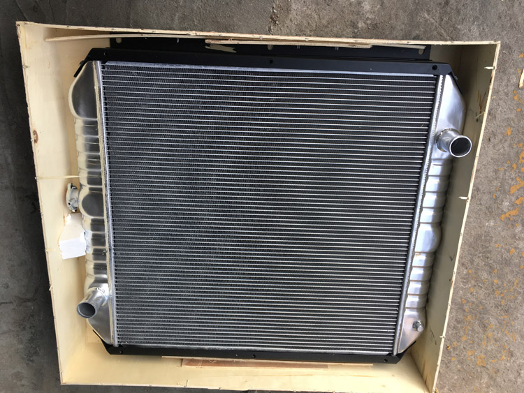 SK200-3全鋁水(shui)箱