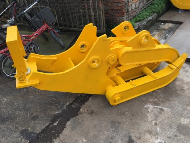 200機(ji)機(ji)械(xie)式抓(zhua)木(mu)器