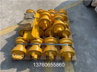 徐(xu)工T180F單邊(bian)支(zhi)重(zhong)輪