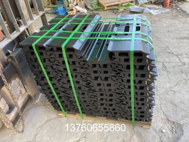 PC400-6挖(wa)掘機鏈闆(ban)