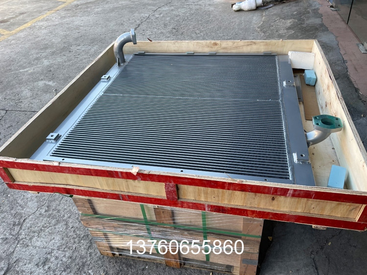 CAT374D液壓(ya)油(you)散熱(re)器