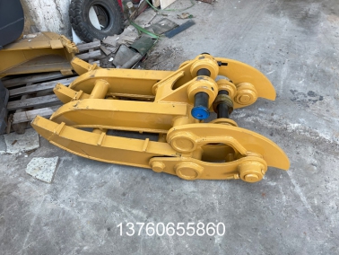 SH120機(ji)械(xie)式抓木(mu)器(qi)