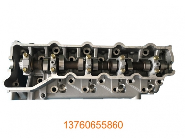 4M40髮動(dong)機(ji)缸蓋總成